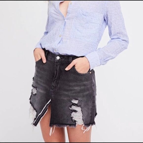 We the Free Relaxed Distressed Jean Mini Skirt 25 - Picture 1 of 10